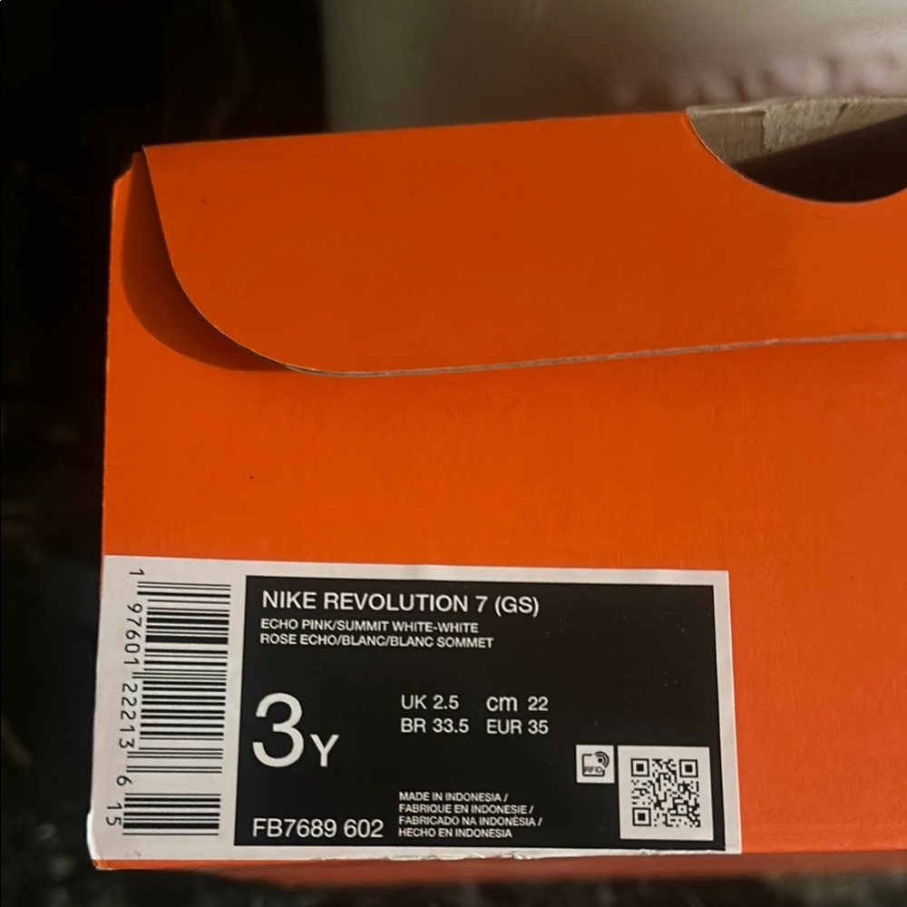 Nike Revolution 7 GS Sneakers